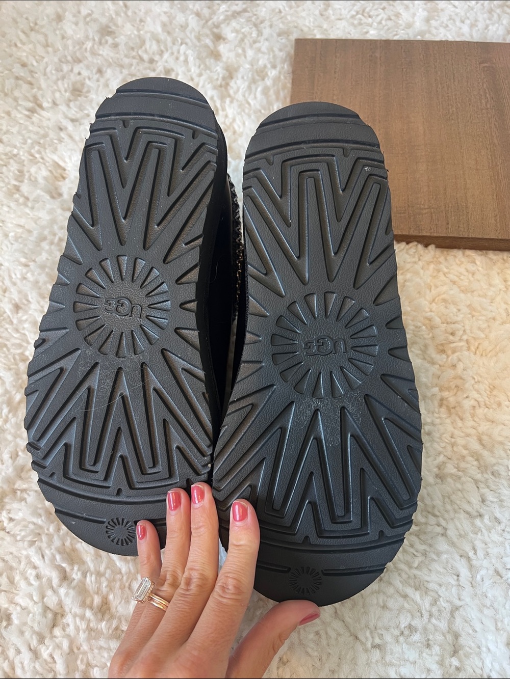 UGG TASMAN LEATHER REGEN BLACK size 8 women’s New - Picture 5 of 5